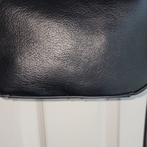 Zara Black and Gold Shoulder Bag - Picture 6 of 8